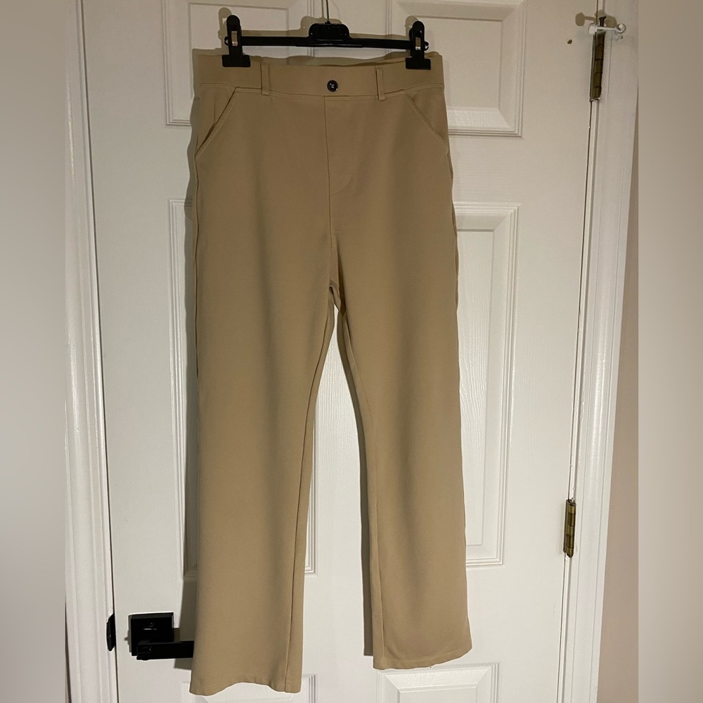 UUE Stretch Yoga Pull-On Dress Pants ~ Khaki ~ Size Large